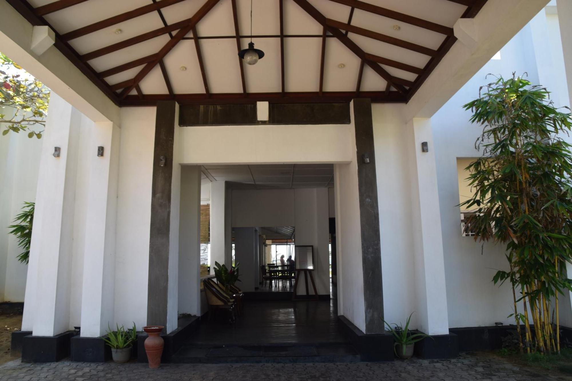 Sanmali Beach Hotel Marawila Eksteriør billede