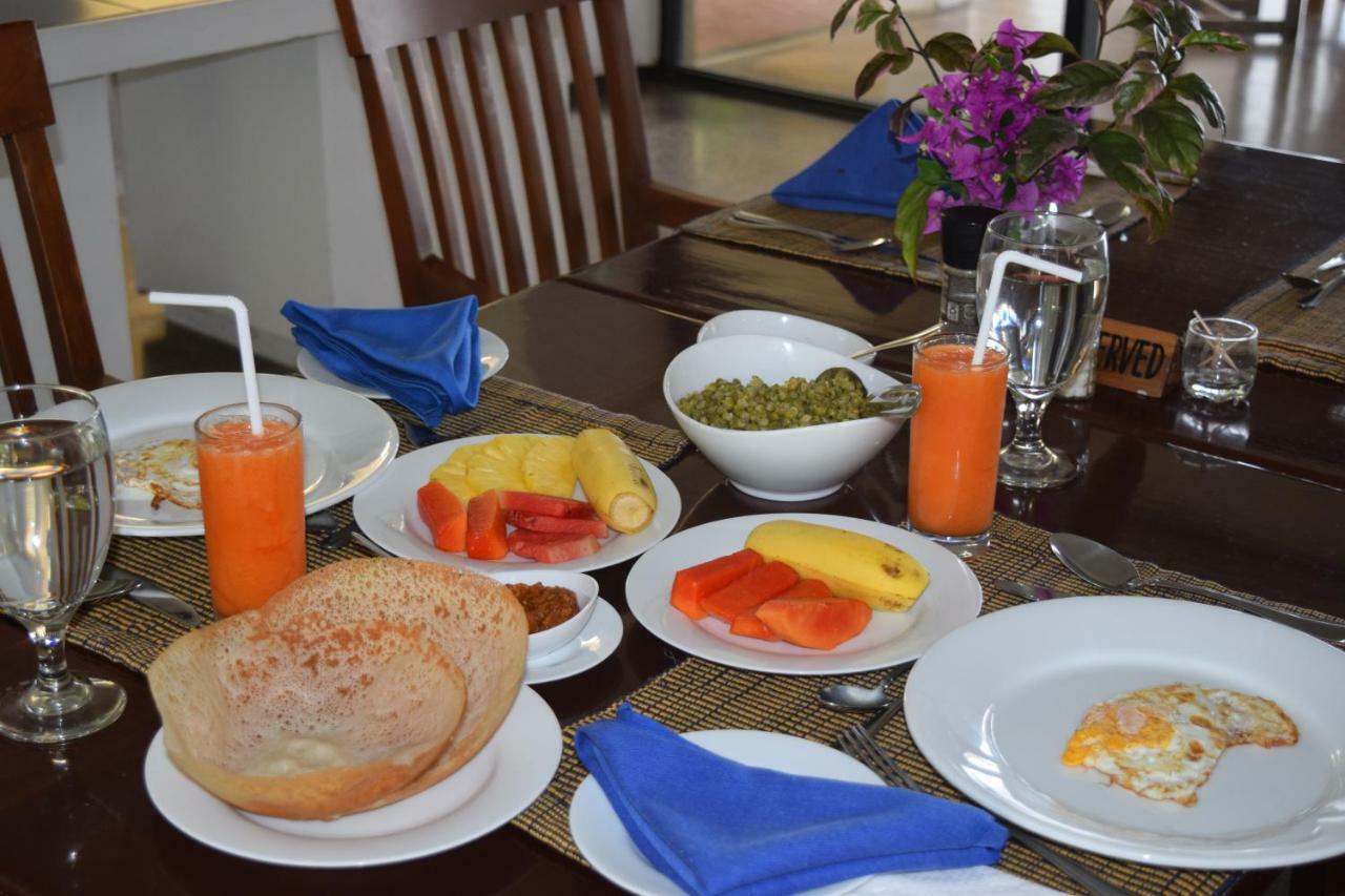 Sanmali Beach Hotel Marawila Eksteriør billede